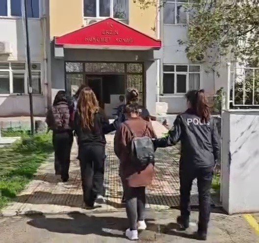 Suç Makinası Kadınlar Yakalandı: Çok Sayıda İlde Hırsızlık