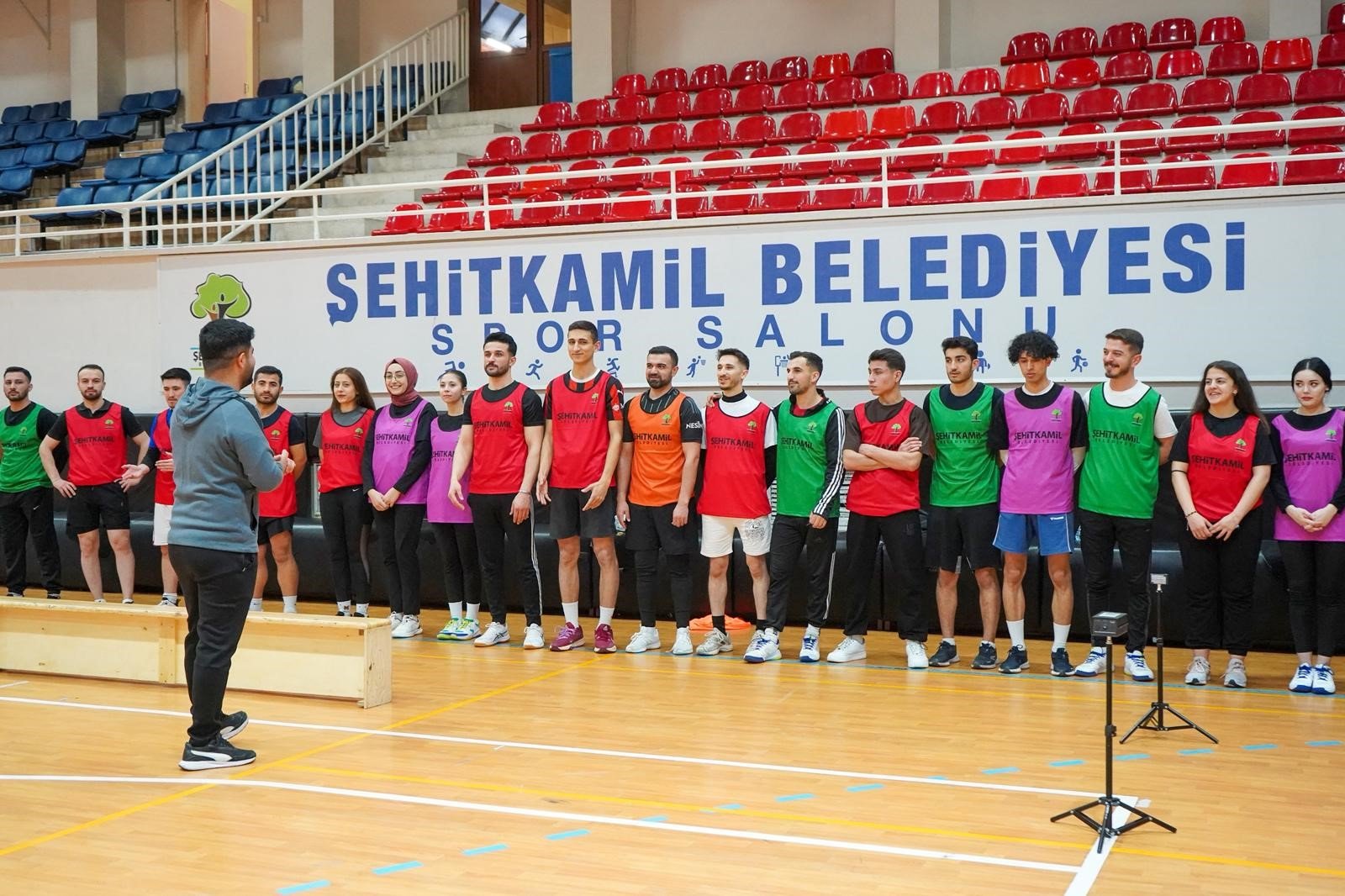 Gençler, hayallerine Şehitkamil’de hazırlanıyor