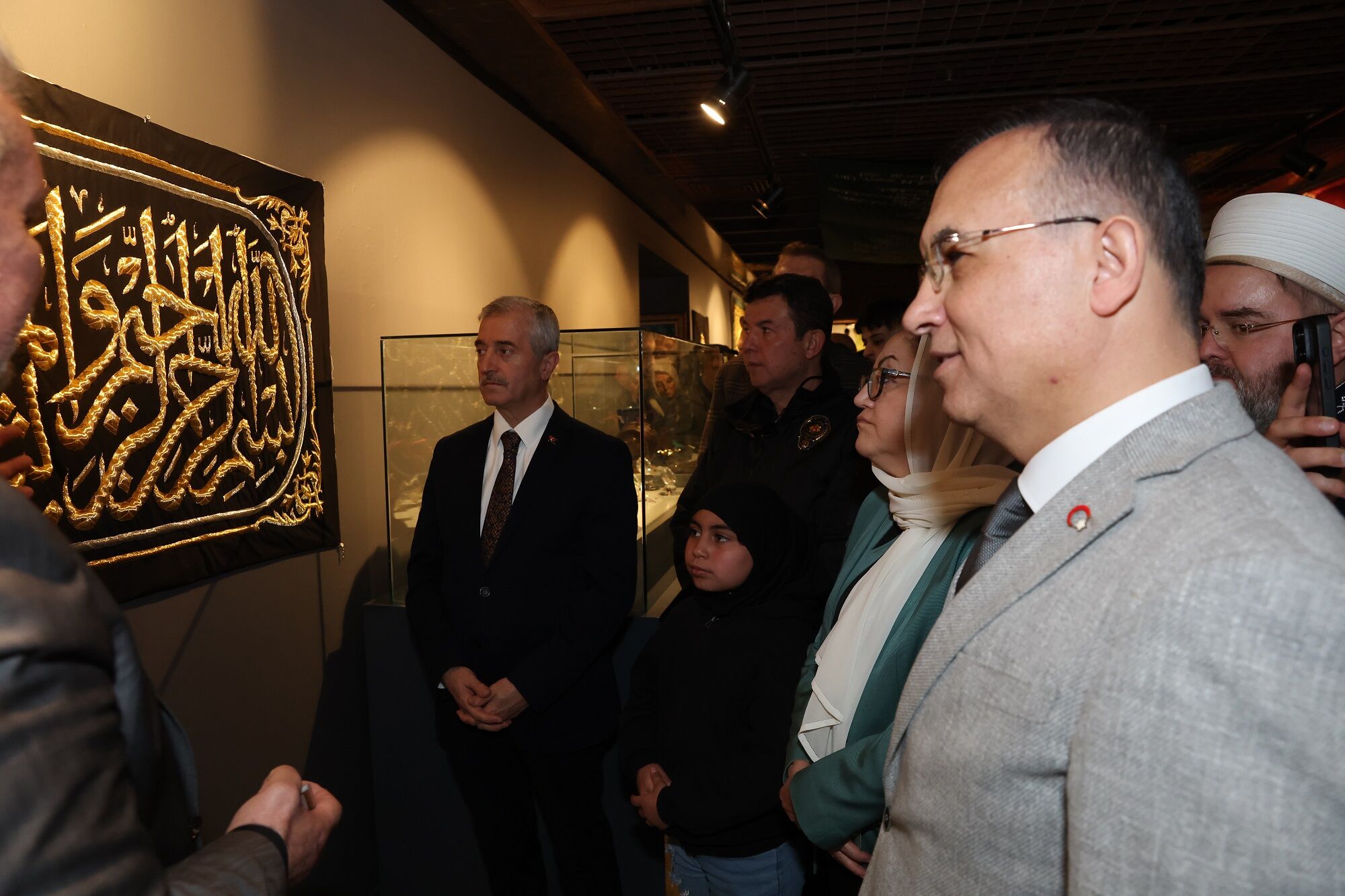 (Gazi̇antep Büyükşehi̇r Ev Sahi̇pli̇ği̇nde Mukaddes Emanetler Sergi̇si̇ Vatandaşlarla Buluştu) (5)