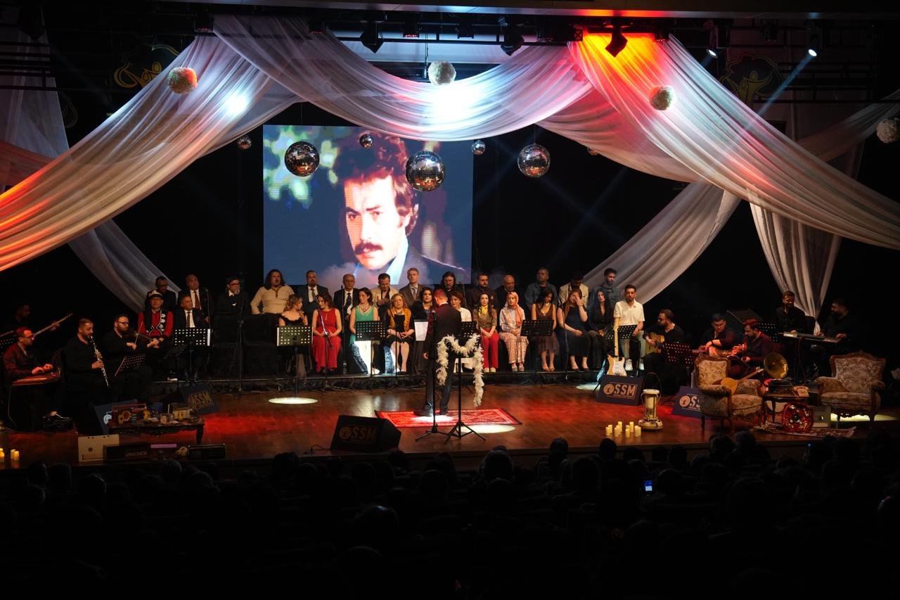 ŞEHİTKAMİL’DE MÜZİK DOLU GECE