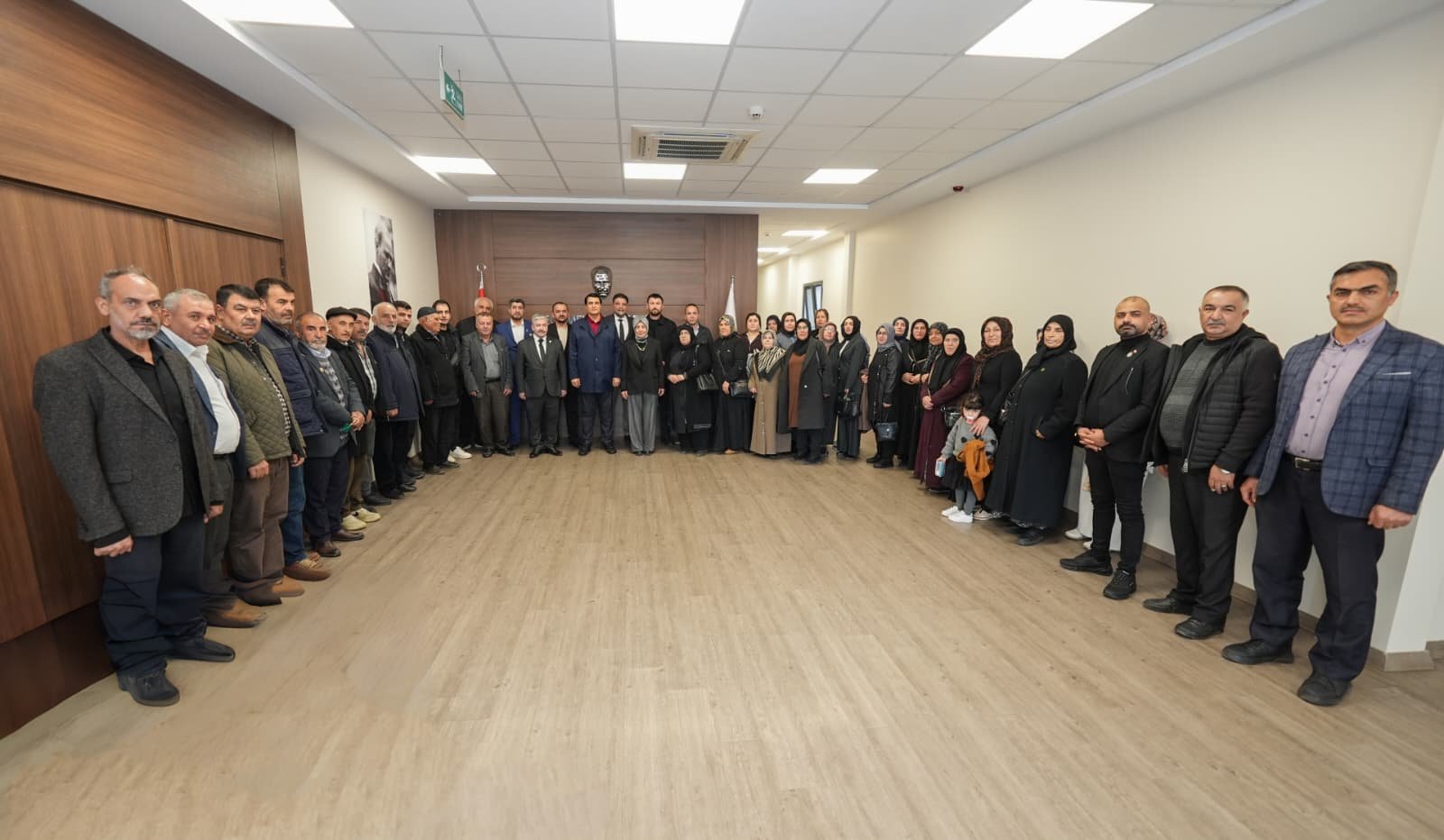 ŞEHİT AİLELERİNDEN BAŞKAN YILMAZ’A DESTEK ZİYARETİ