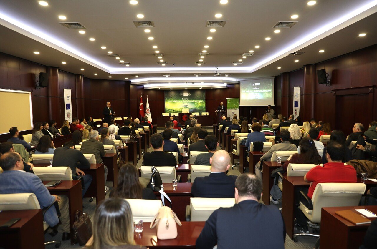 Gaziantep İş Dünyası Yeşil Dönüşüm Zirvesinde Buluştu