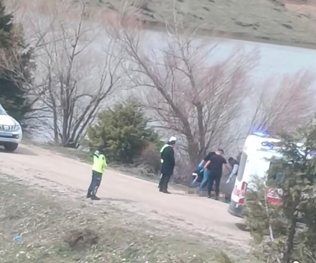 Genç kadını 8 yerinden bıçaklayıp baraja attılar