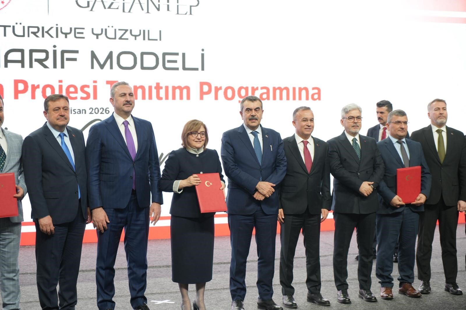 Tekin: Türk Eğitim Modeline Güveniyoruz