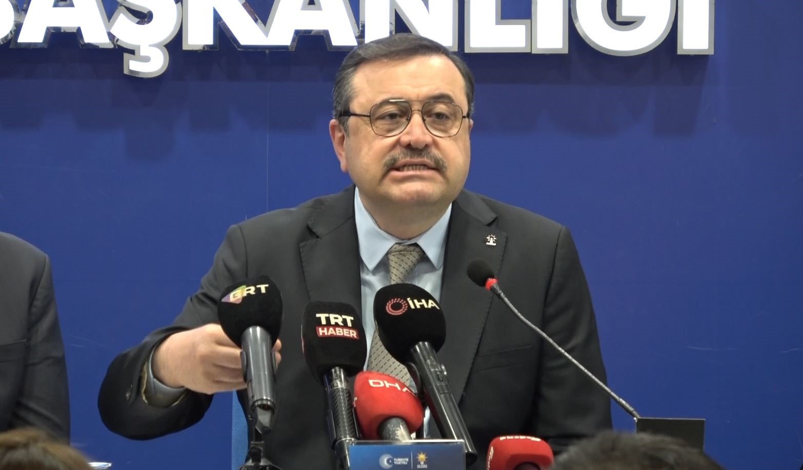 AK Parti'den CHP'ye mehter tepkisi