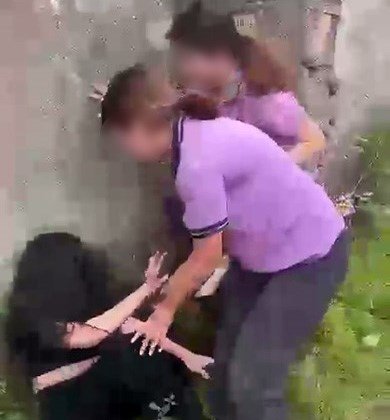 Akran zorbalığı cinsiyet dinlemiyor