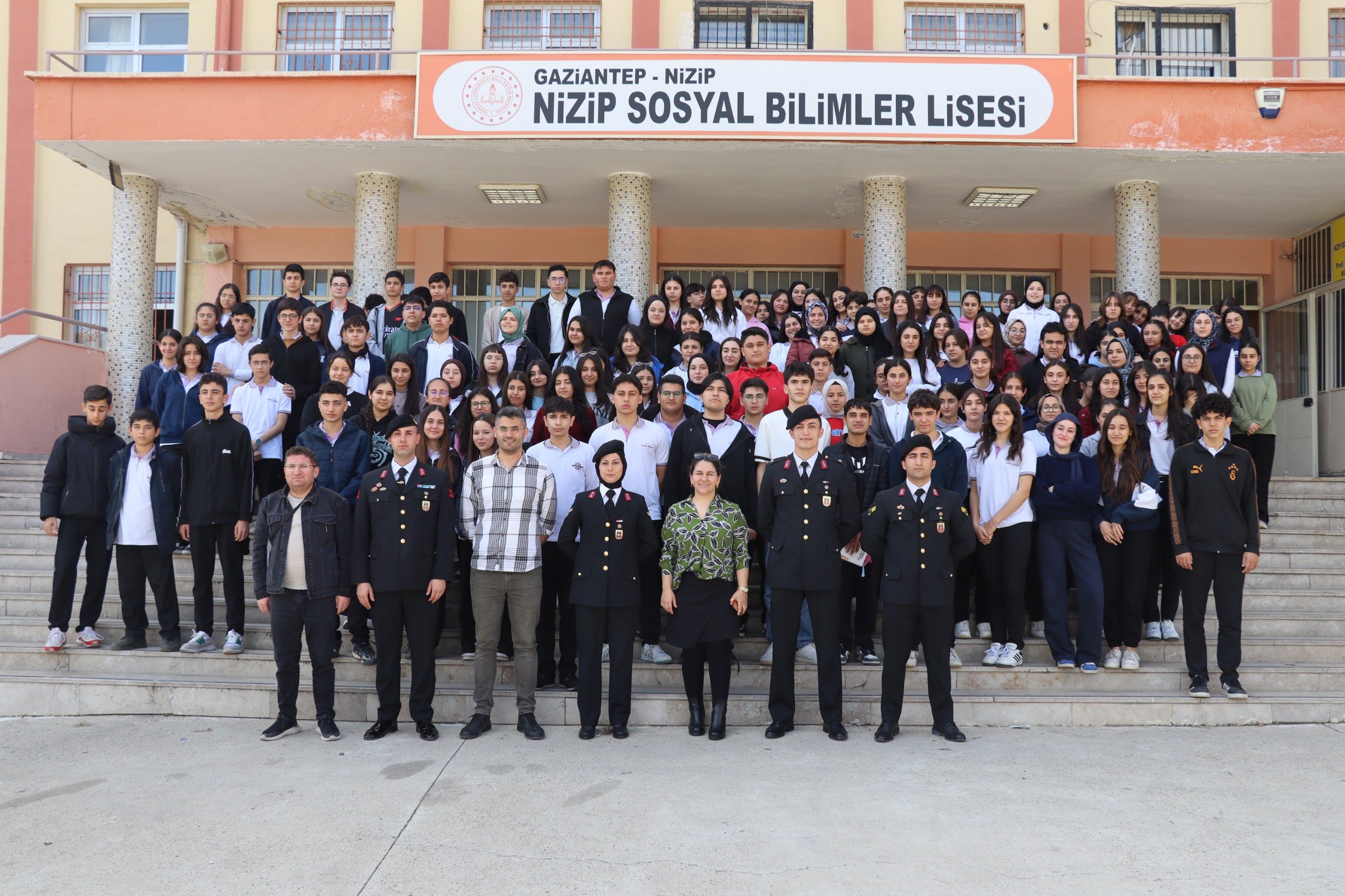 Gaziantep'te öğrencilere jandarma mesleği tanıtıldı