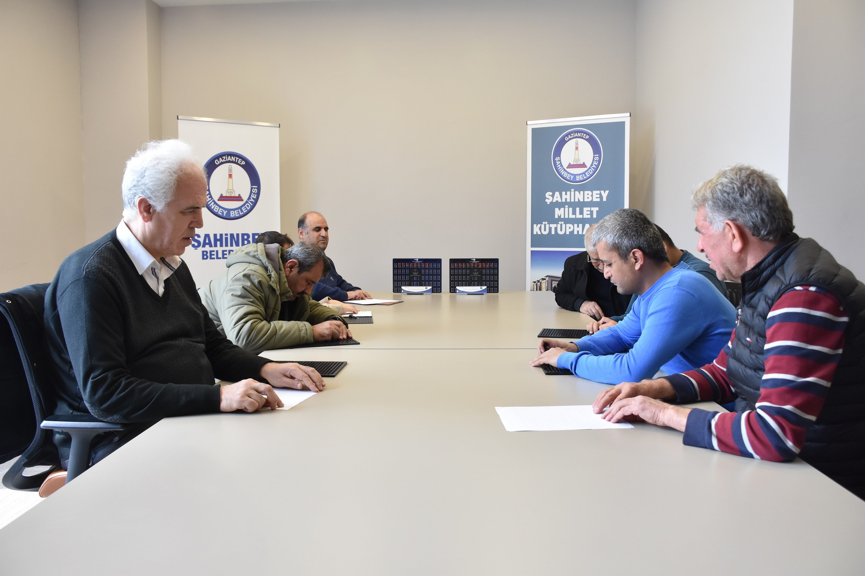 GÖRME ENGELLİLER BRAİLLE  ALFABESİ ÖĞRENİYOR