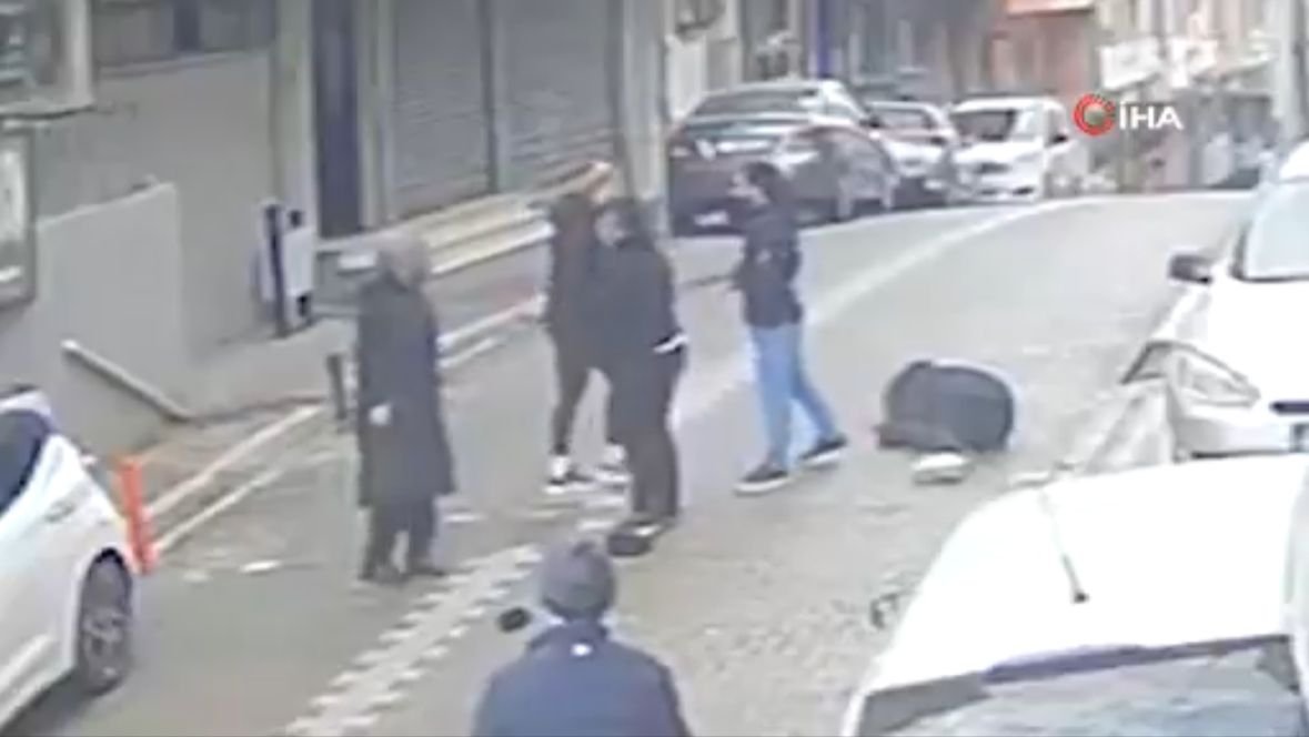 Sosyal Medyada Tartıştılar, Sokakta Darbettiler!