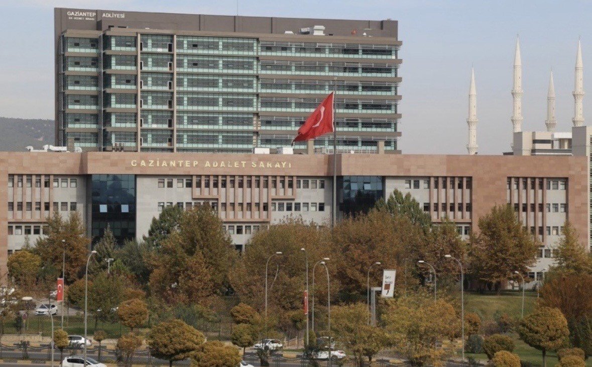 Gaziantep'te 8 yıl önce aracın içinde öldürülen 2 gencin davası sil baştan