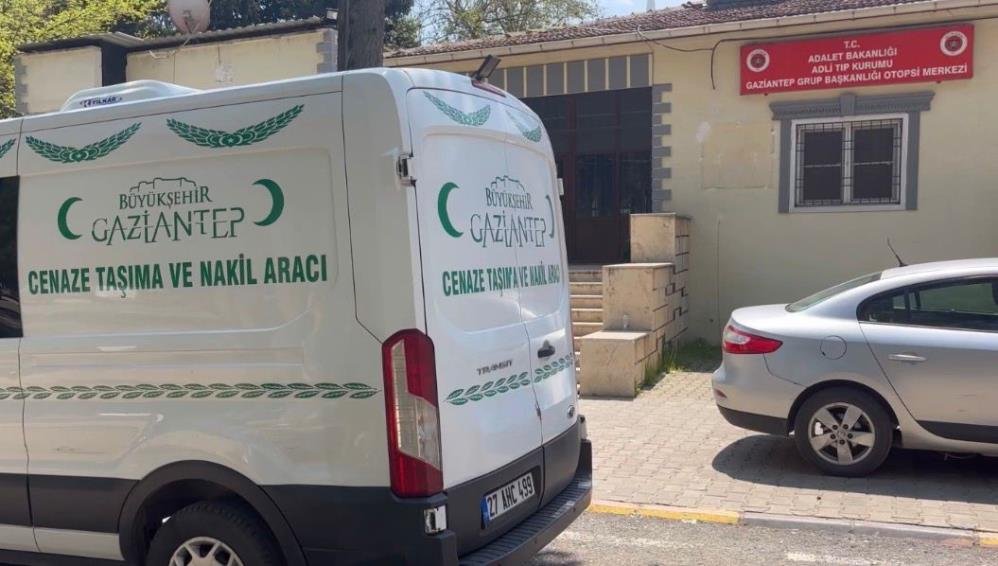 Gaziantep'te yüksekten düşen inşaat işçisi hayatını kaybetti