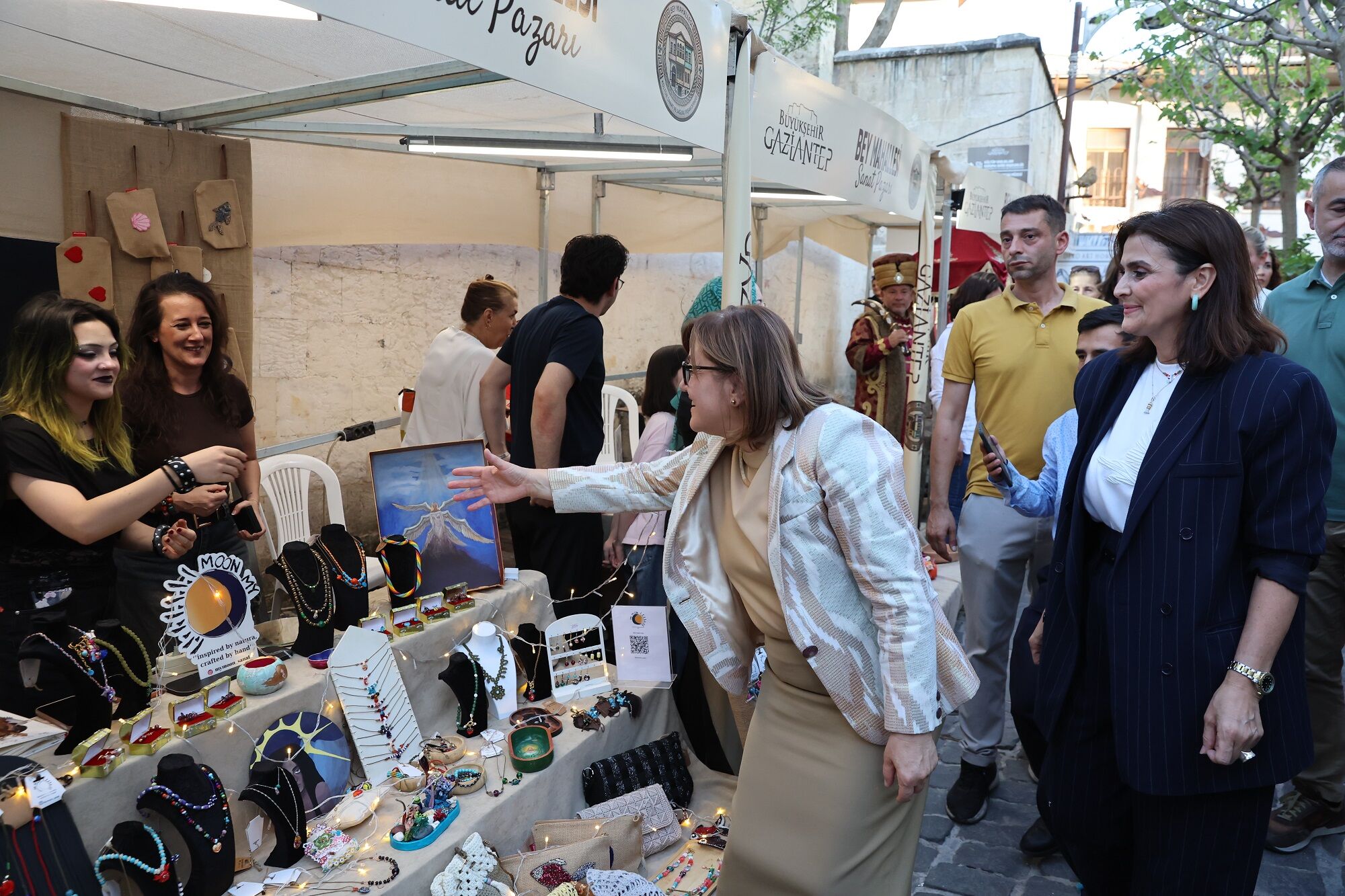 Gazi̇antep Büyükşehi̇r Geçmi̇şi̇ Geleceğe Taşiyor (1)