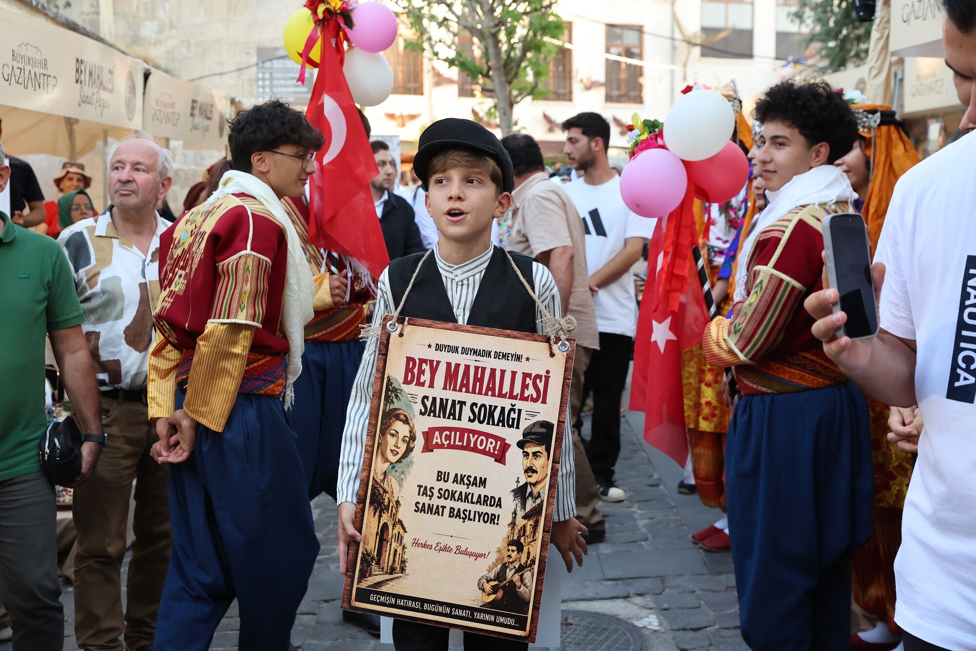 Gazi̇antep Büyükşehi̇r Geçmi̇şi̇ Geleceğe Taşiyor (4)