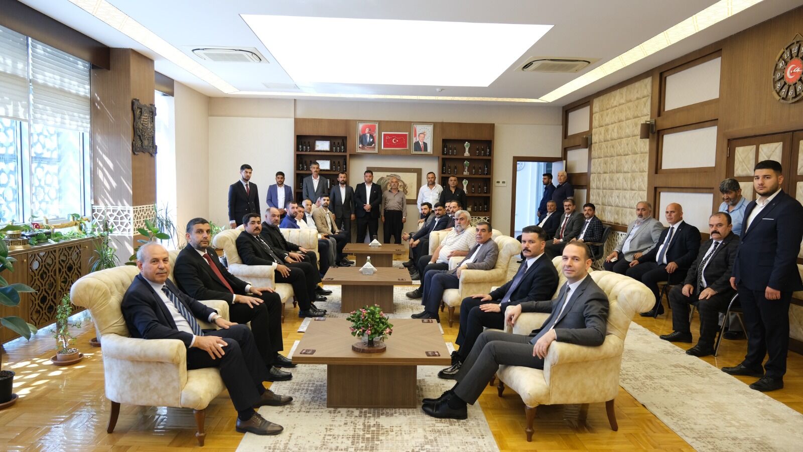 Ni̇zi̇p Kaymakam 1