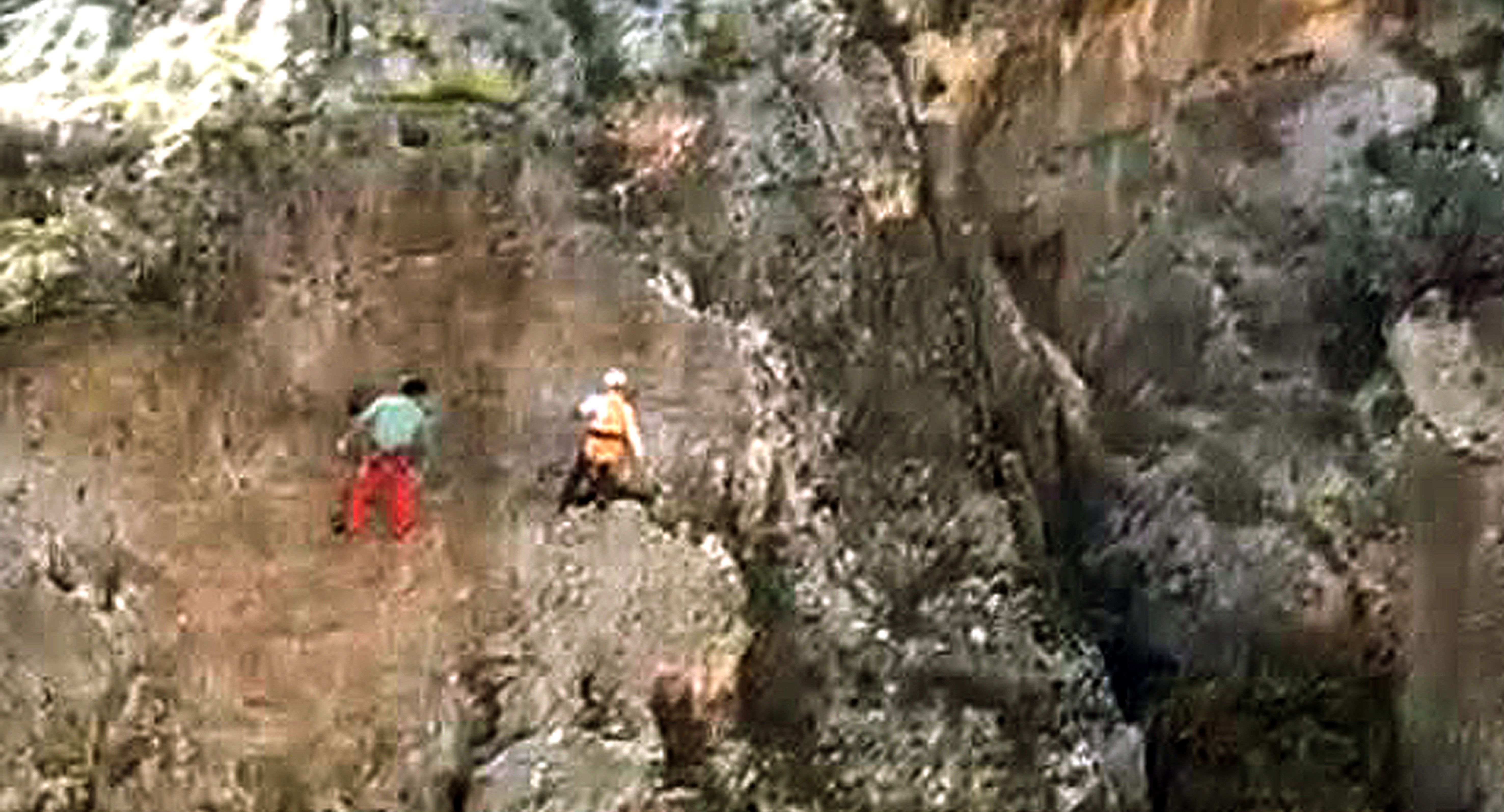 A W818052 02
